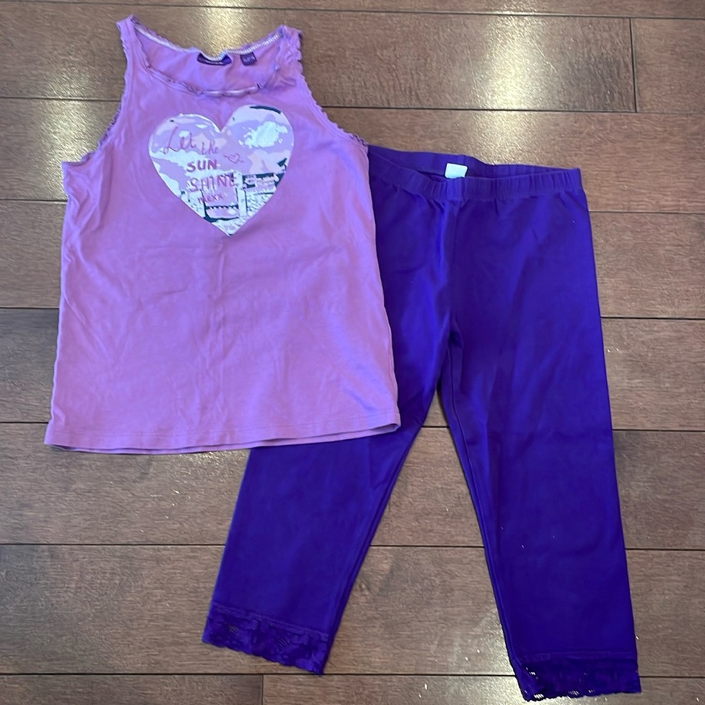 Mexx tank with capri leggings